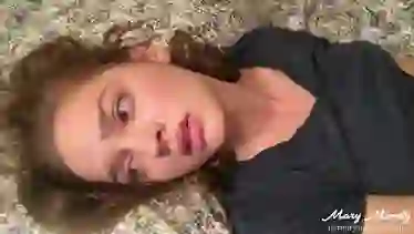 Порно красивое лицо Mary Moody показало оргазм на камеру